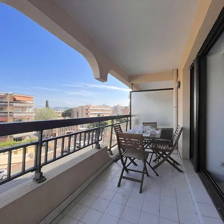 A 200m De Port Frejus, Plage, Commerces, Terrasse, 4 Couchages, Menage Inclus - Fr-1-226a-31 * Frejus